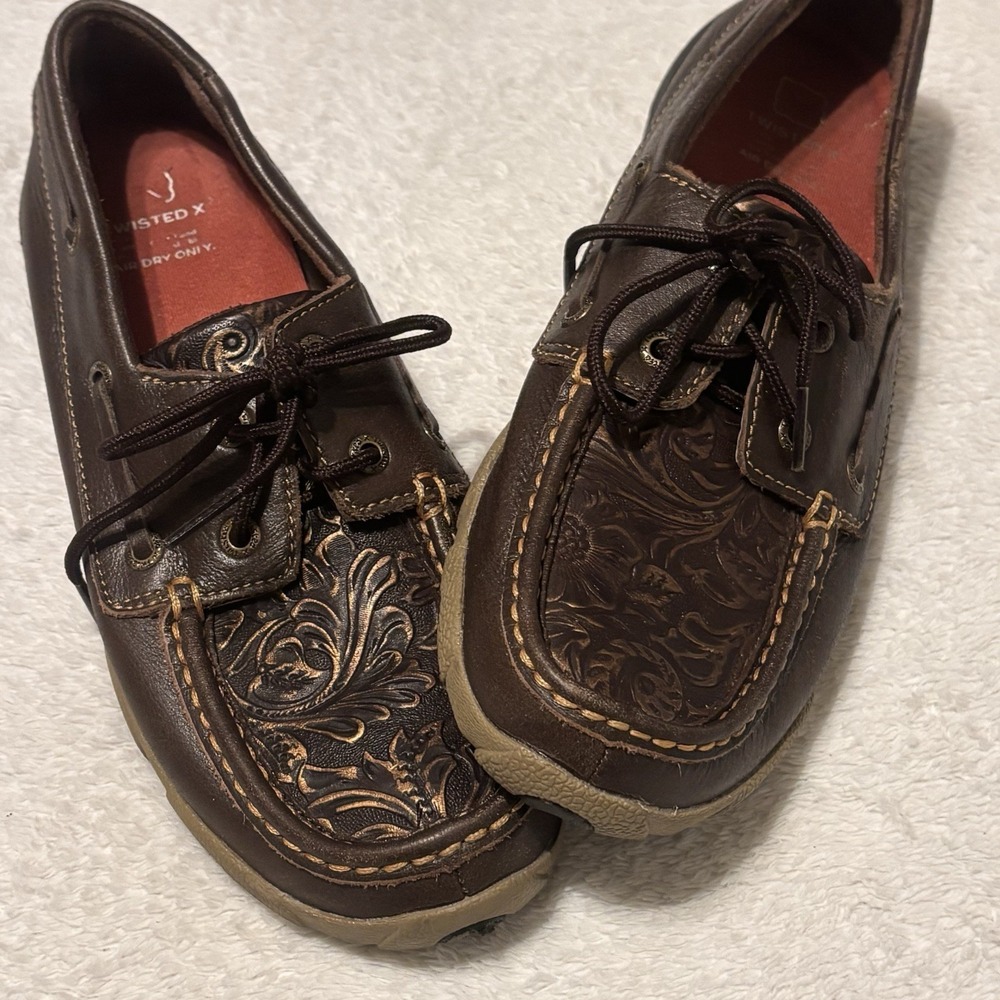 Twisted X Women's 7M Floral Tooled Leather Boat Driving Shoes Mocs - WDM0070